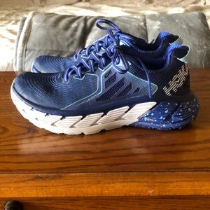 Hoka One One Gaviota - like new